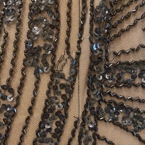 ADRIANNA PAPELL Beaded Off-The-Shoulder Evening Dress Size 2 - Picture 9 of 12